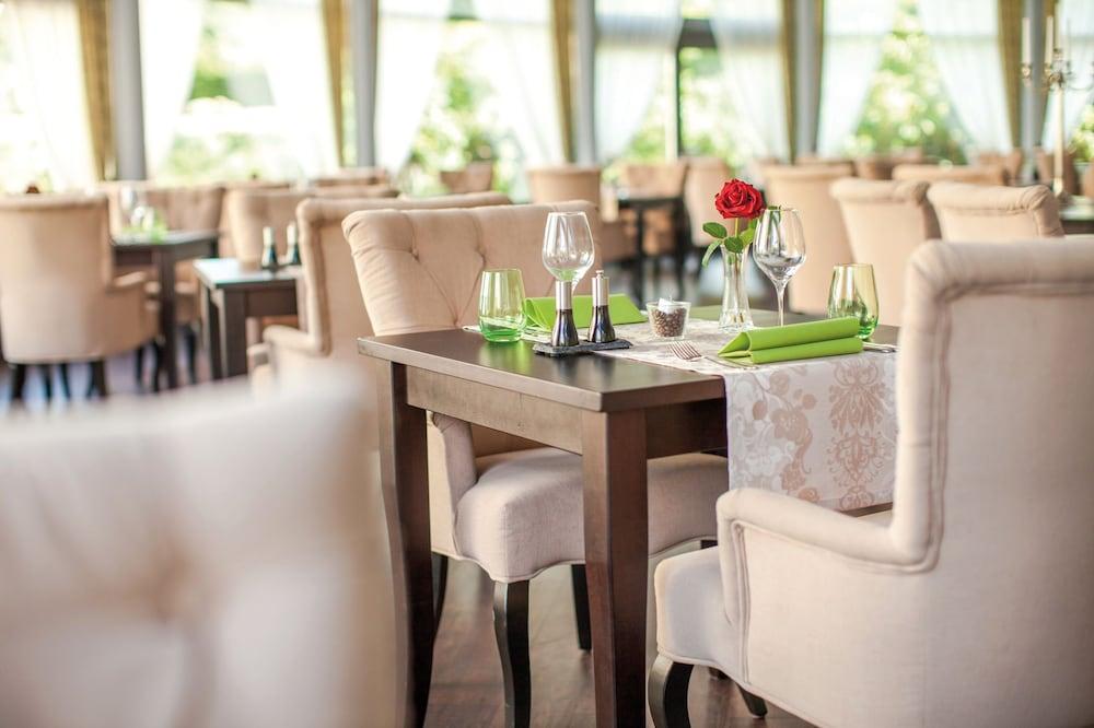 Hotel Prinzenpalais 바트 도베란 외부 사진