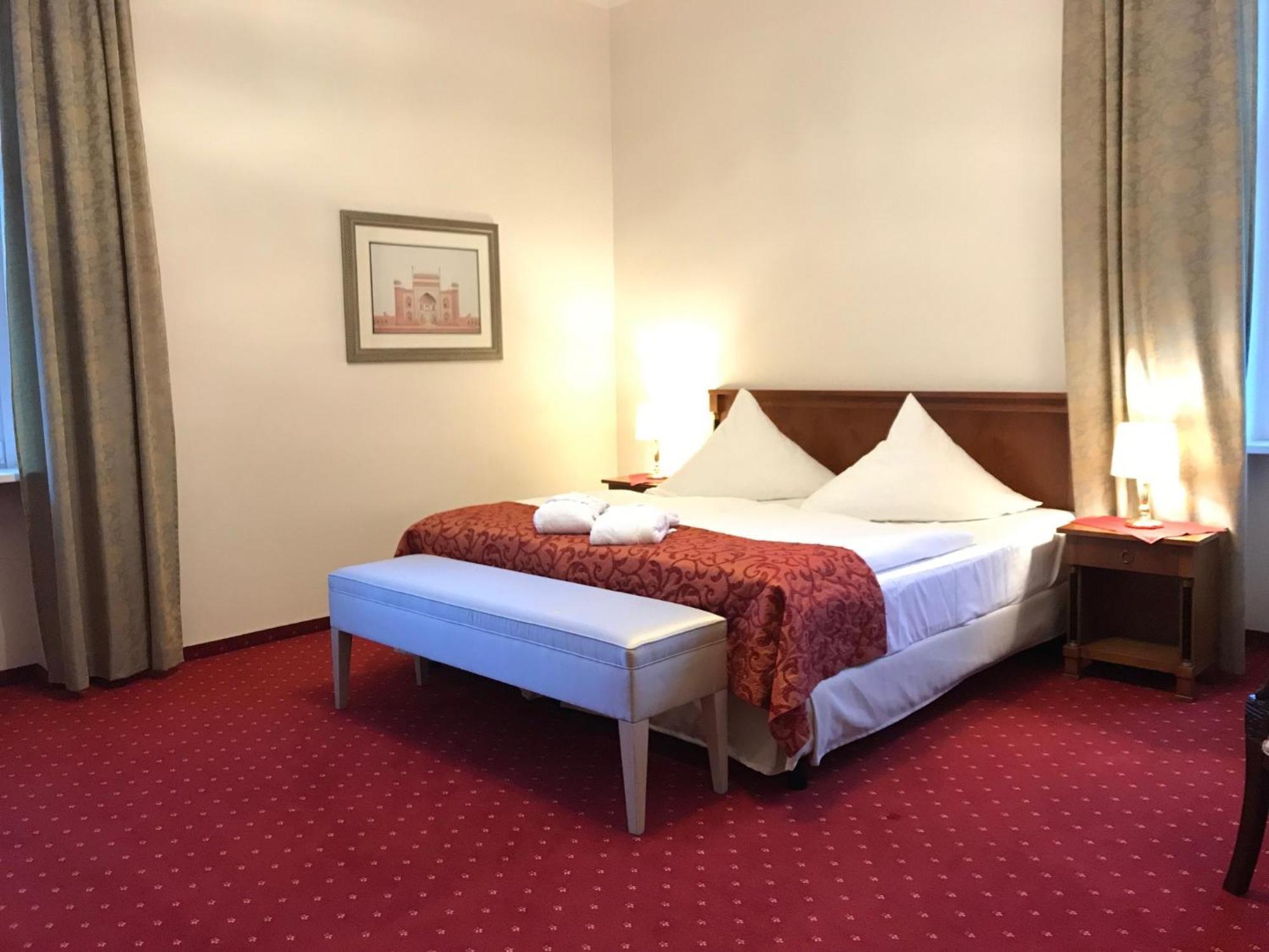 Hotel Prinzenpalais 바트 도베란 외부 사진